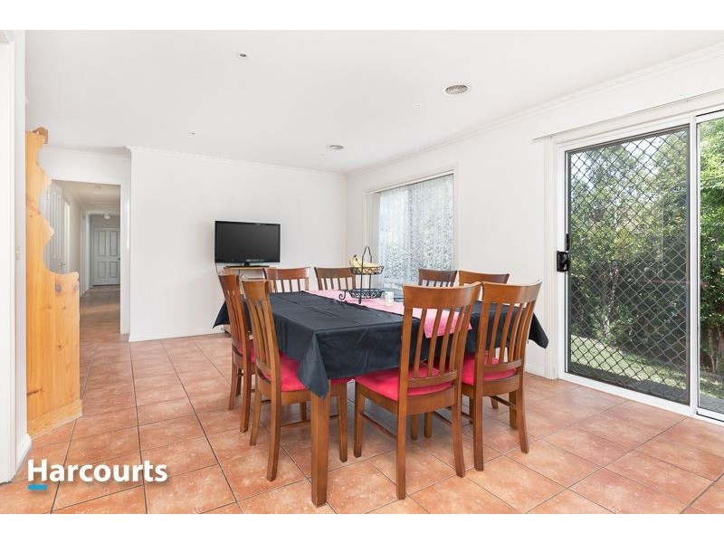 48 Chirnside Road, Berwick VIC 3806