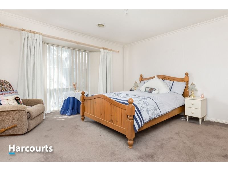 48 Chirnside Road, Berwick VIC 3806