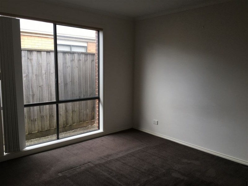 17 Syme Road, Pakenham VIC 3810