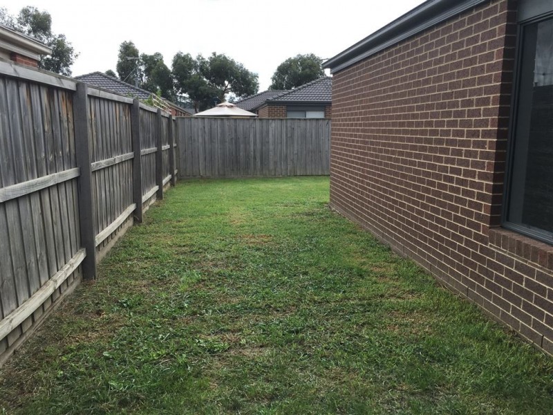 17 Syme Road, Pakenham VIC 3810