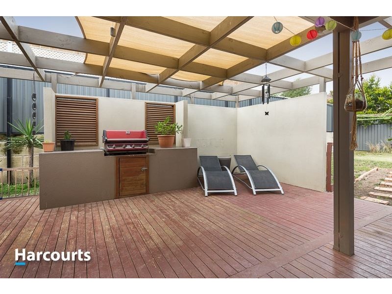 4 Michigan Grange, Pakenham VIC 3810