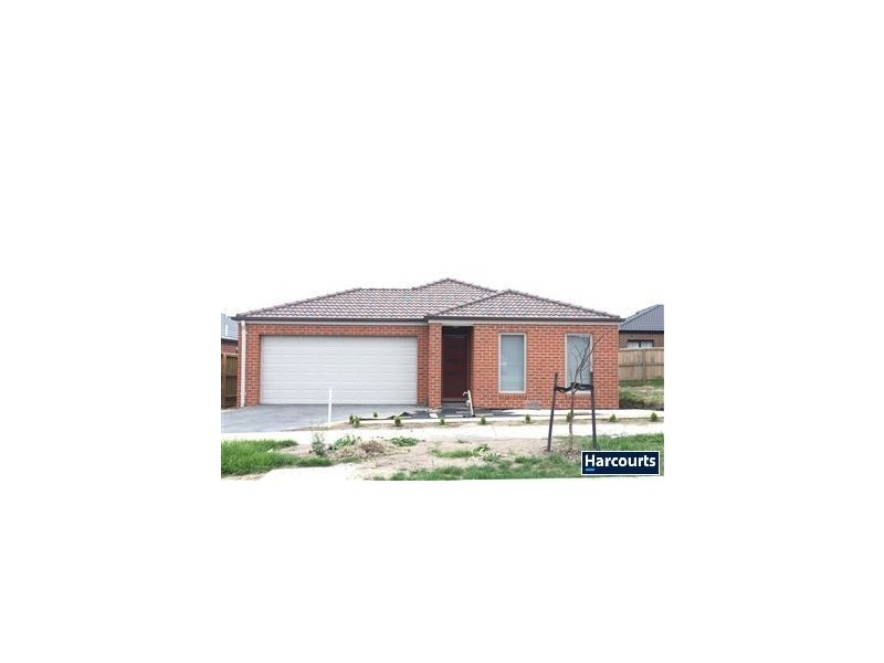 15 Hazelnut Boulevard, Berwick VIC 3806