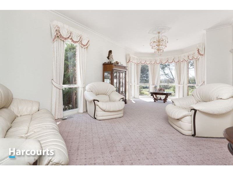 19 Louise Baille Avenue, Narre Warren South VIC 3805