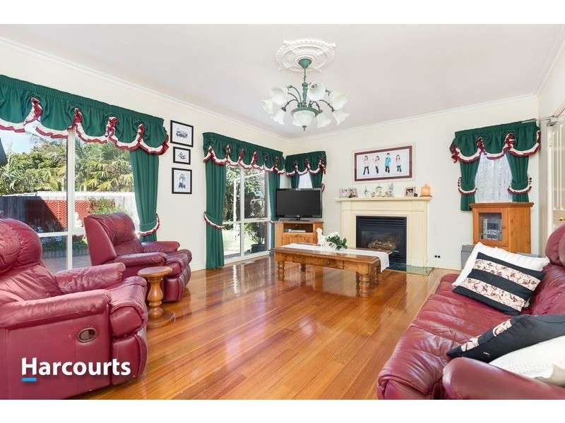 19 Louise Baille Avenue, Narre Warren South VIC 3805