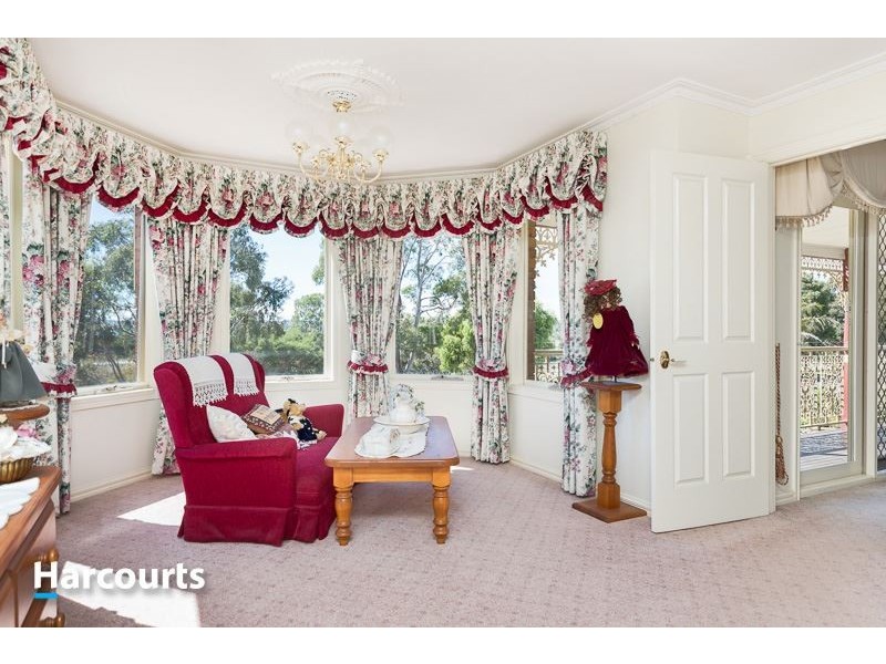 19 Louise Baille Avenue, Narre Warren South VIC 3805