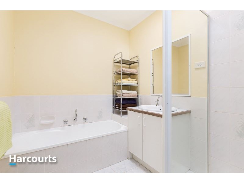 2 Houlden Court, Narre Warren VIC 3805