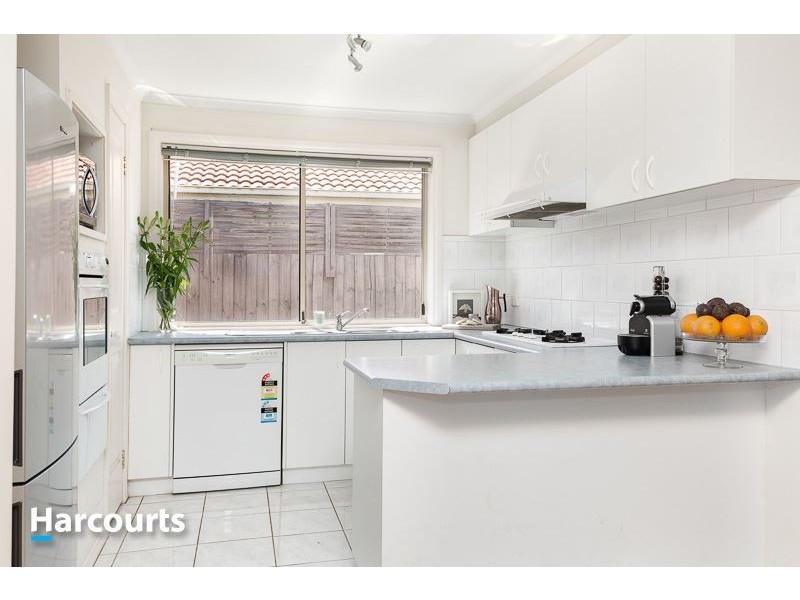 16 Balmaceda Court, Berwick VIC 3806