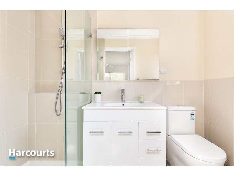 16 Balmaceda Court, Berwick VIC 3806