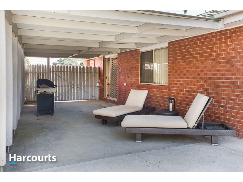 16 Balmaceda Court, Berwick VIC 3806