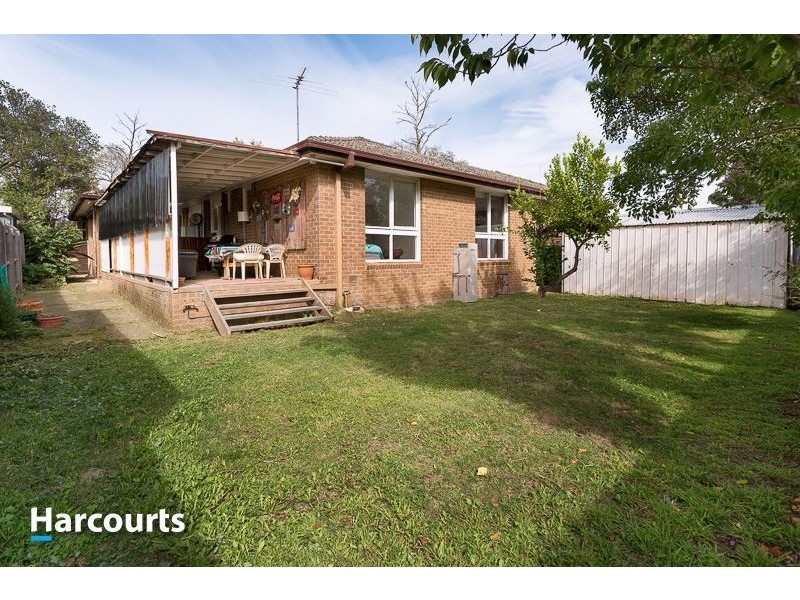 40 Edinborough Street, Hallam VIC 3803