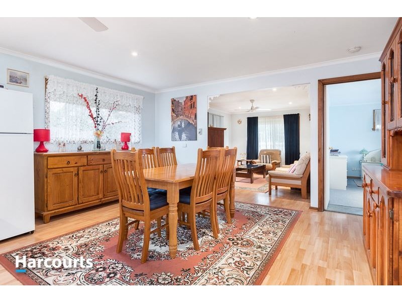 19 Templeton Crescent, Pakenham VIC 3810