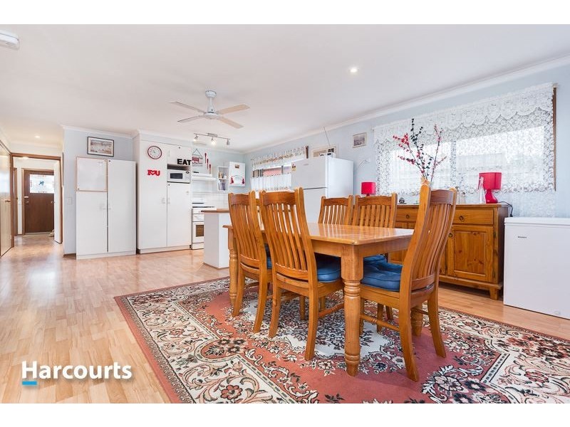 19 Templeton Crescent, Pakenham VIC 3810