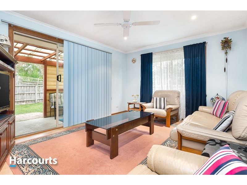 19 Templeton Crescent, Pakenham VIC 3810