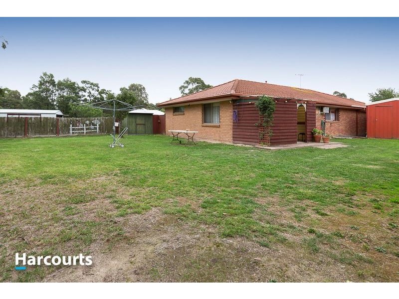 19 Templeton Crescent, Pakenham VIC 3810