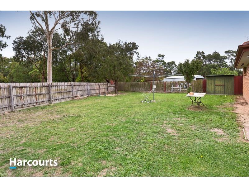 19 Templeton Crescent, Pakenham VIC 3810