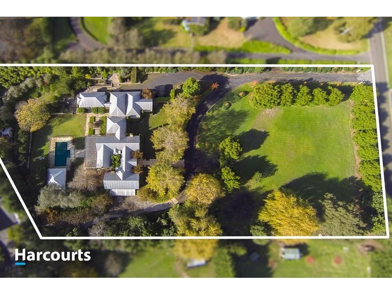 12-14 Caserta Drive, Berwick VIC 3806