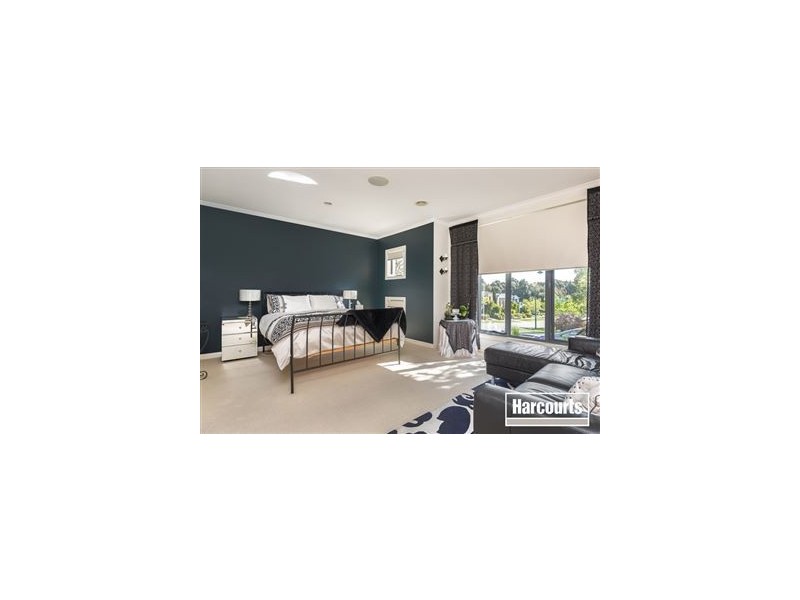 8 Hamdon Green, Berwick VIC 3806