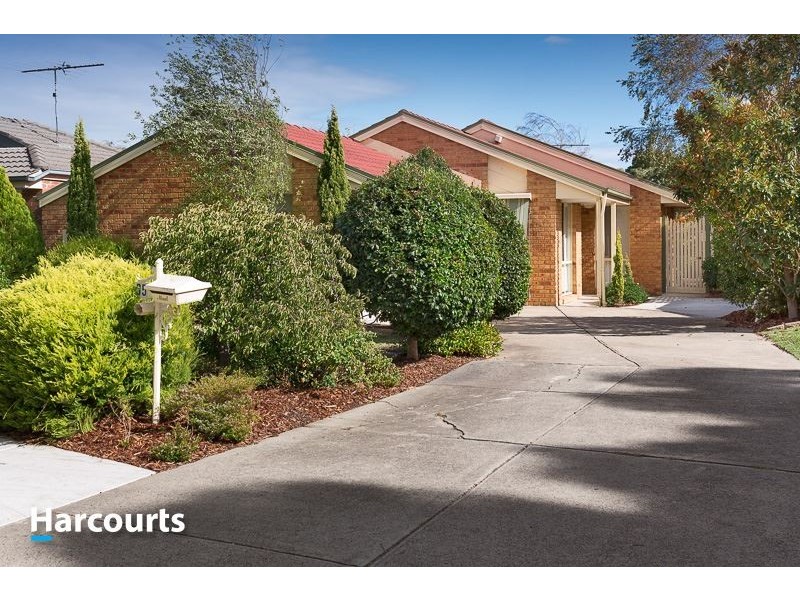 35 Allunga Parade, Berwick VIC 3806