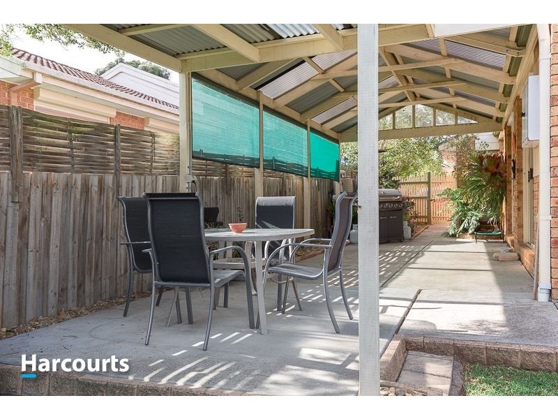 35 Allunga Parade, Berwick VIC 3806