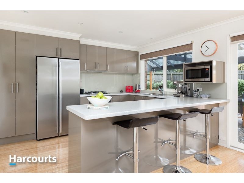 30 Coolabah Grove, Berwick VIC 3806