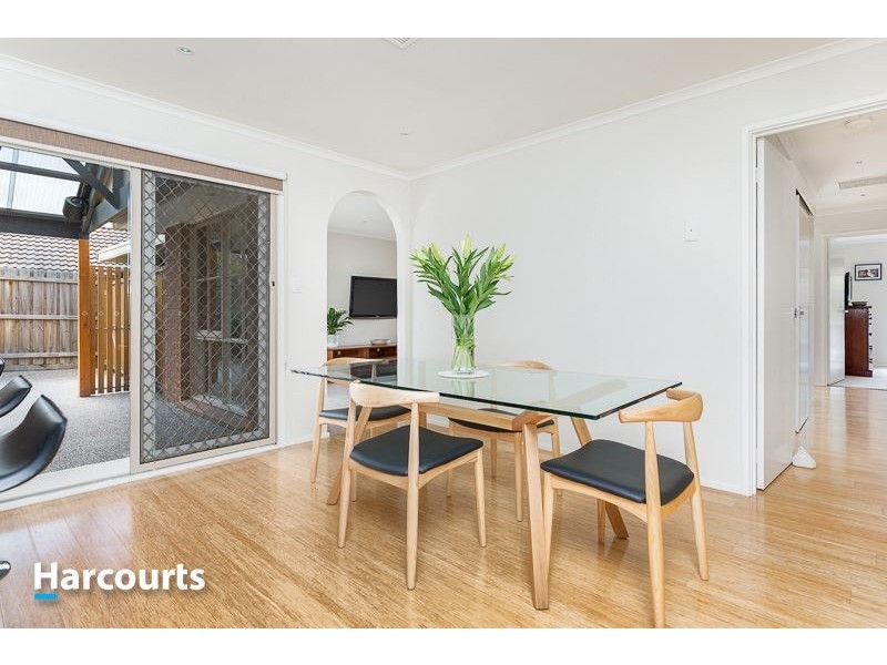 30 Coolabah Grove, Berwick VIC 3806