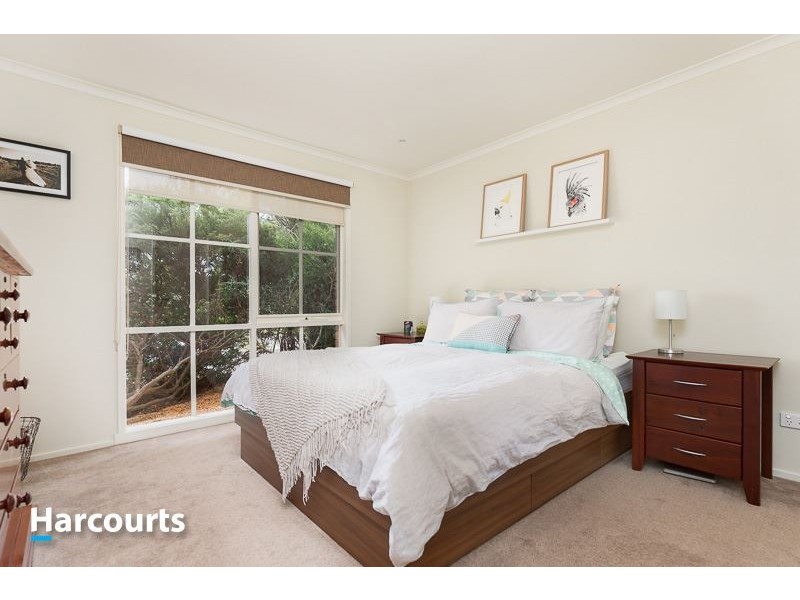 30 Coolabah Grove, Berwick VIC 3806