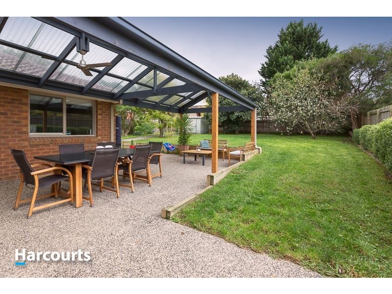 30 Coolabah Grove, Berwick VIC 3806