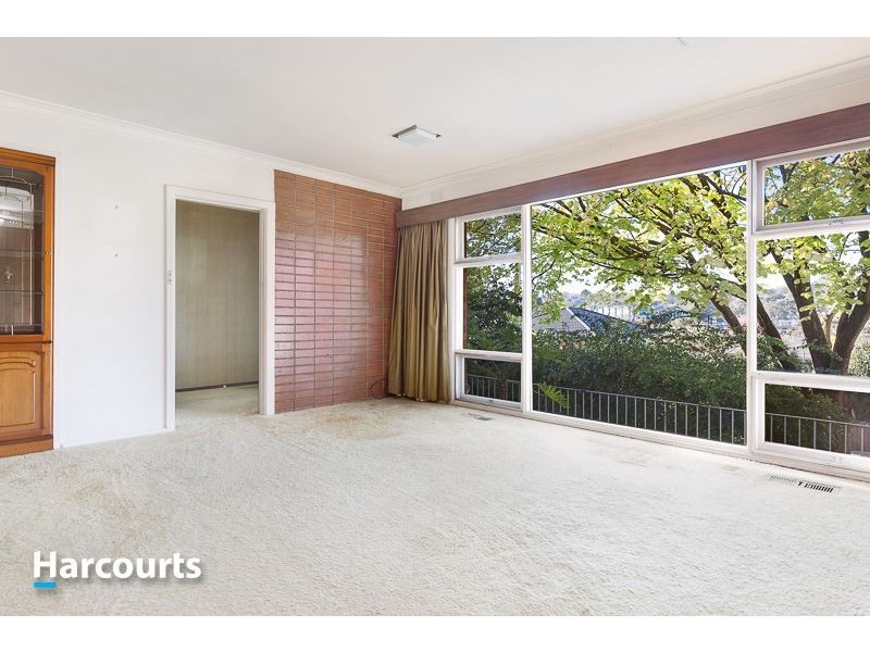 8 Anne Street, Berwick VIC 3806