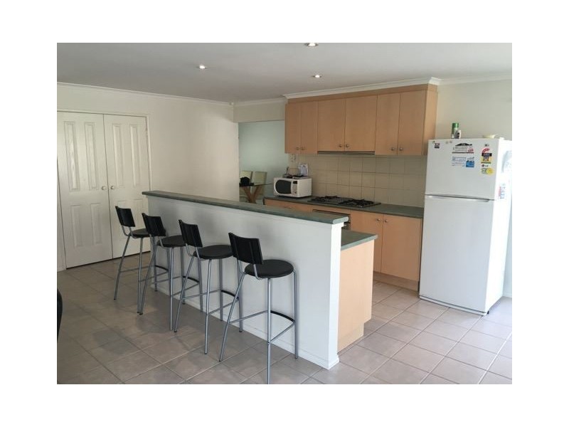 15 Glenn Erin Way, Berwick VIC 3806
