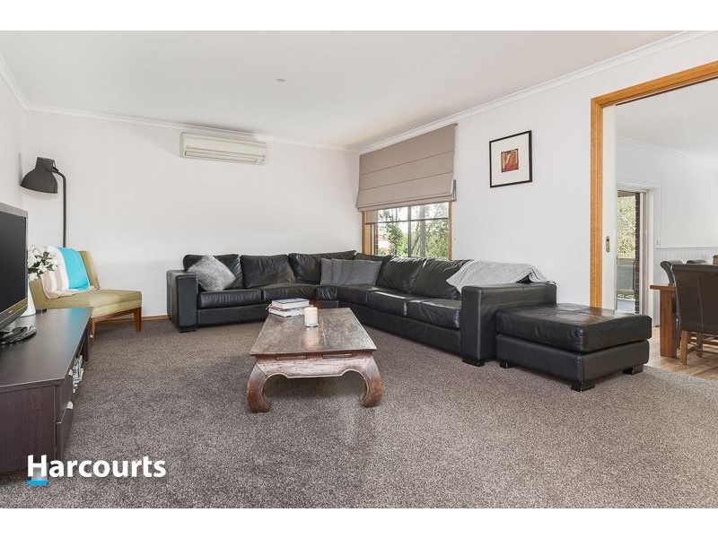 20 Jarryd Crescent, Berwick VIC 3806