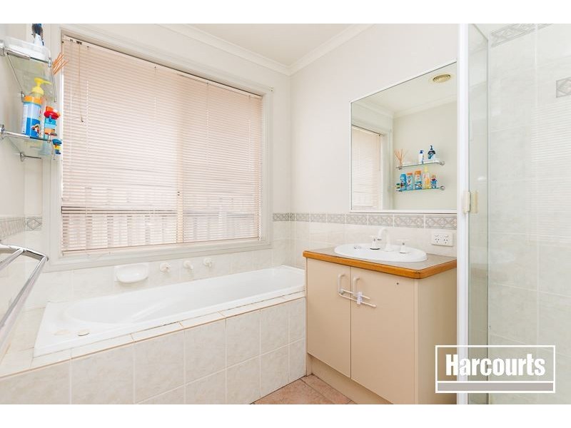 2 Nestle Retreat, Berwick VIC 3806