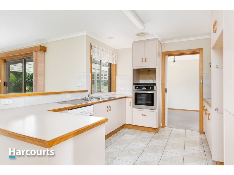 4 Hasken Court, Berwick VIC 3806