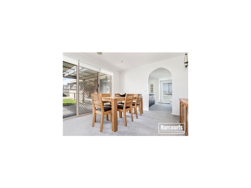 7 Raneen Place, Berwick VIC 3806