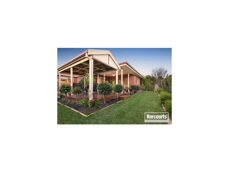 5 Angelique Street, Berwick VIC 3806