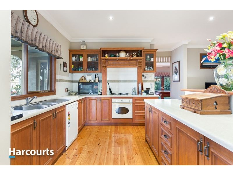 3 Don Collins Way, Berwick VIC 3806