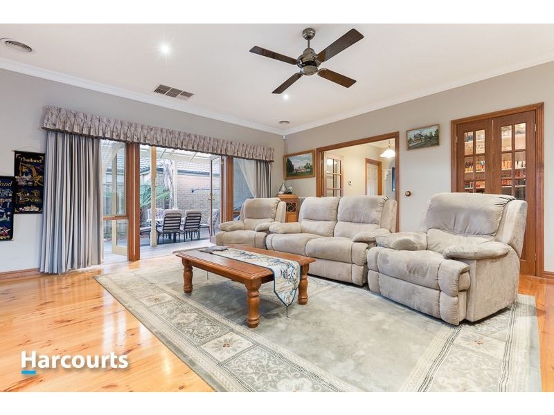 3 Don Collins Way, Berwick VIC 3806