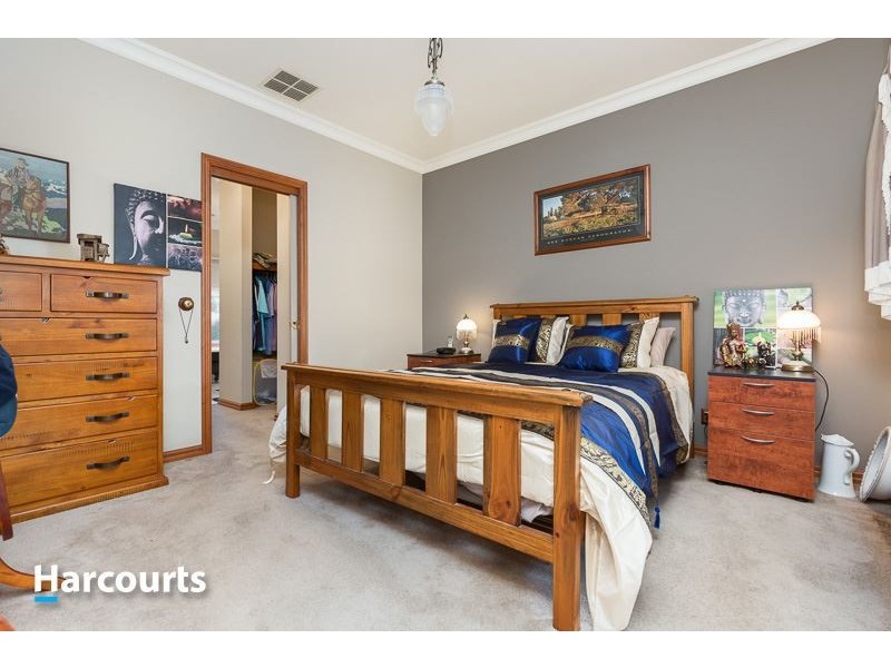 3 Don Collins Way, Berwick VIC 3806