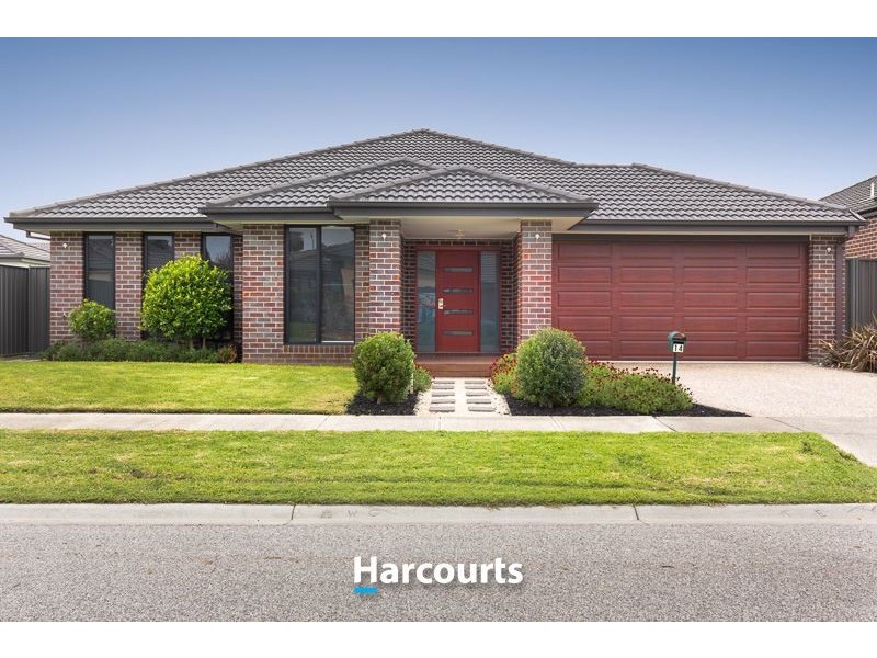 14 Peregrine Street, Cranbourne North VIC 3977