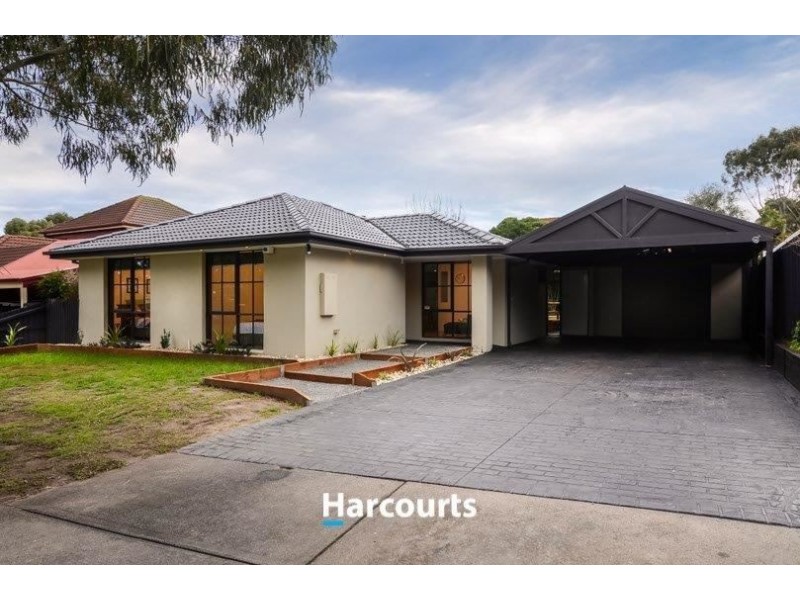 14 Magdalena Place, Berwick VIC 3806