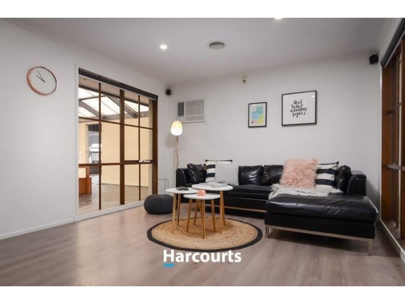 14 Magdalena Place, Berwick VIC 3806