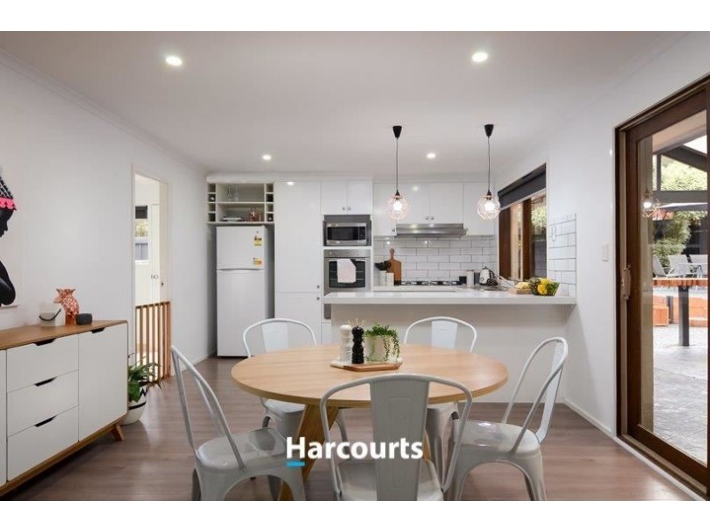 14 Magdalena Place, Berwick VIC 3806