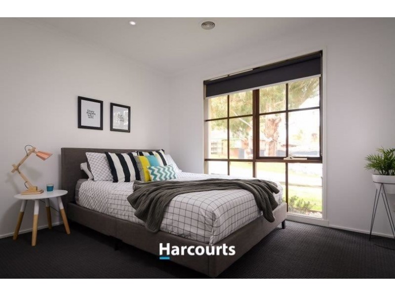 14 Magdalena Place, Berwick VIC 3806