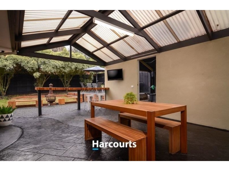 14 Magdalena Place, Berwick VIC 3806