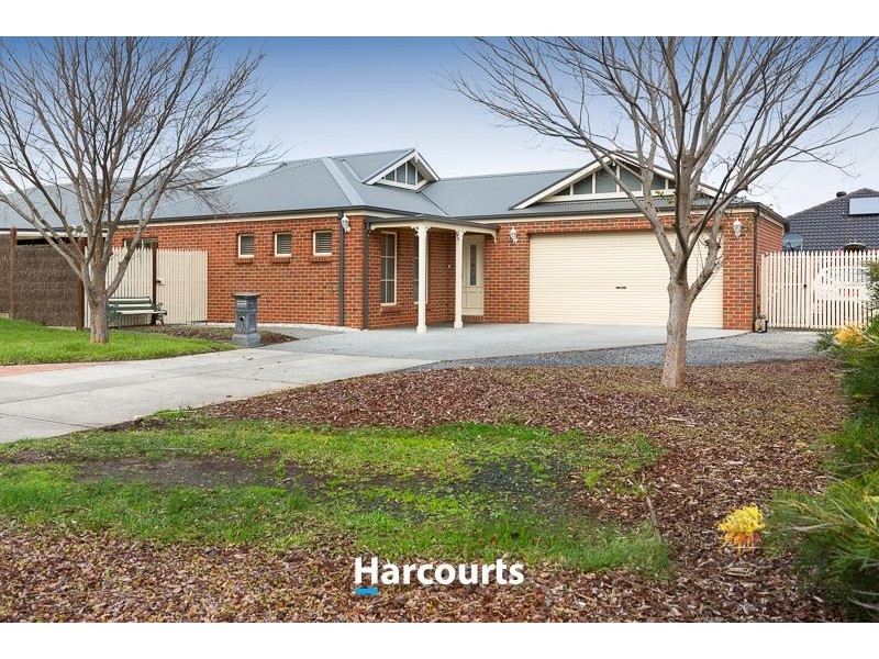 13 Misty Close, Berwick VIC 3806