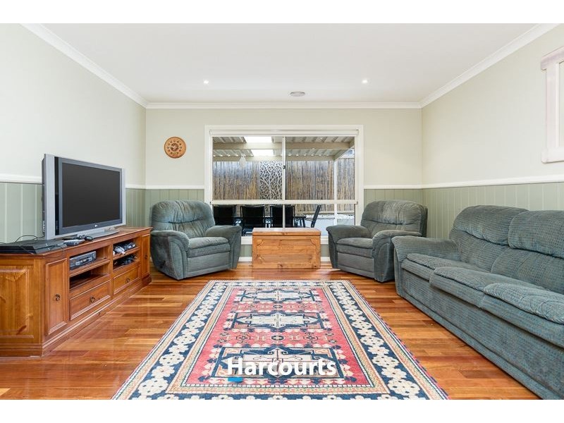 13 Misty Close, Berwick VIC 3806