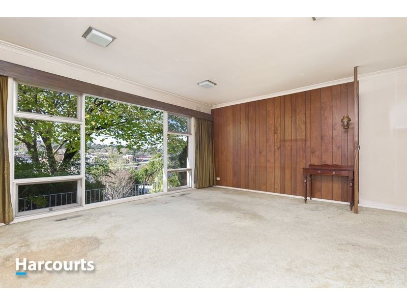 8 Anne Street, Berwick VIC 3806