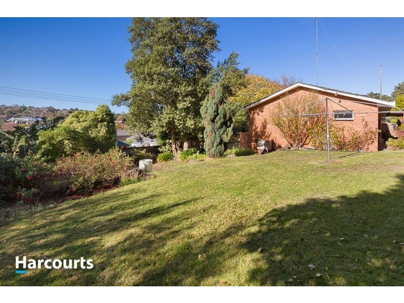 8 Anne Street, Berwick VIC 3806