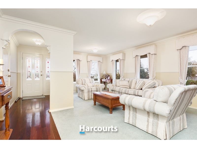 45 Janet Bowman Boulevard, Beaconsfield VIC 3807