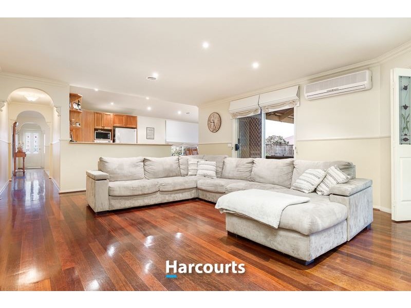 45 Janet Bowman Boulevard, Beaconsfield VIC 3807