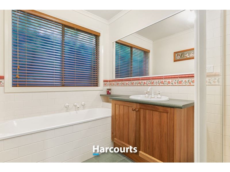 45 Janet Bowman Boulevard, Beaconsfield VIC 3807